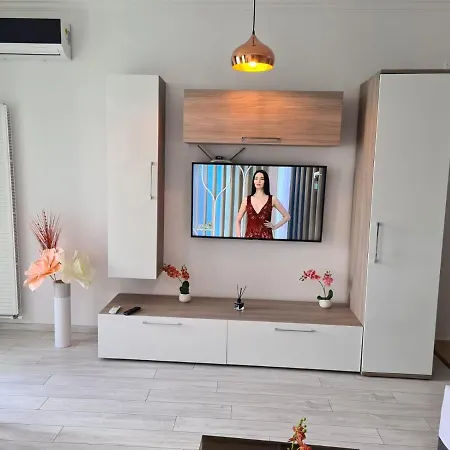 2 Solid House 387 Etaj 7 * Mamaia